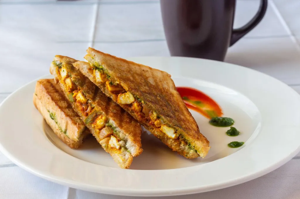 TANDOORI PANEER SANDWICH